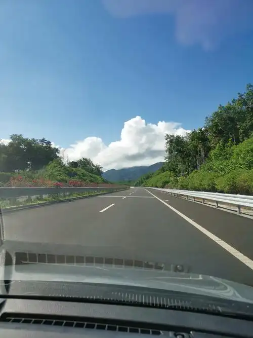 【自驾游-体验海三高速公路(g98·11-海口至五指山段),琼乐高速公路