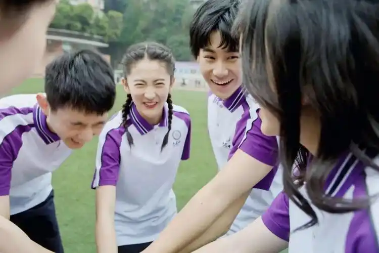 巴蜀校服巡礼青春有你的日子都是最美四月天