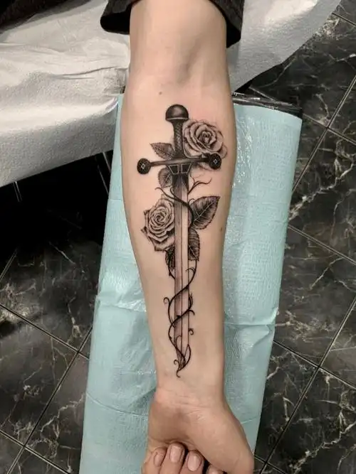 厦门tattoo |剑与玫瑰95_纹身_tattoo怎么样_万达广场(集美店)