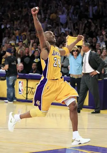 湖人队科比庆祝夺冠.图片来源:路透