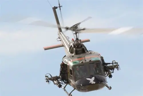 女武神的骑行,武装直升机的开端,越南战争hu-1直升机图集