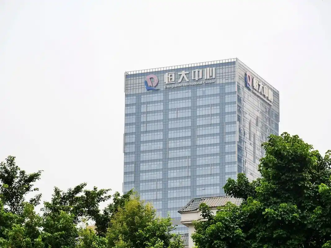 恒大深圳总部招牌已经拆除,难道要将总部搬回广州吗?