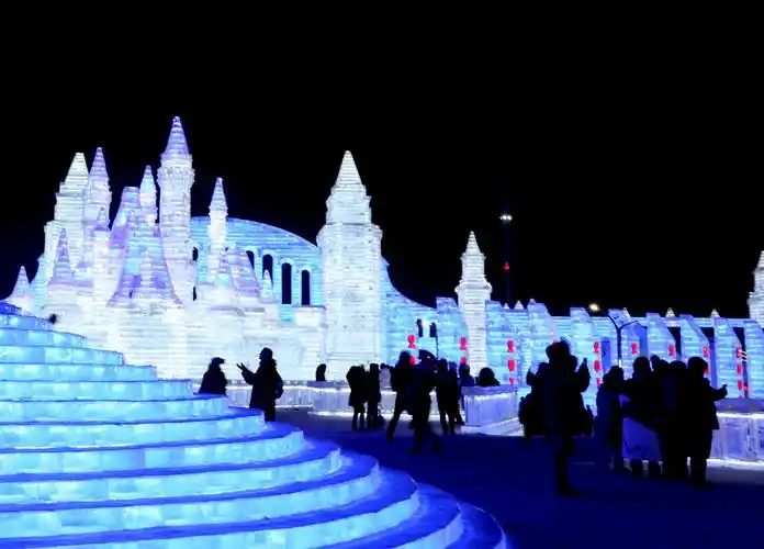 哈尔滨有一种灯叫冰灯