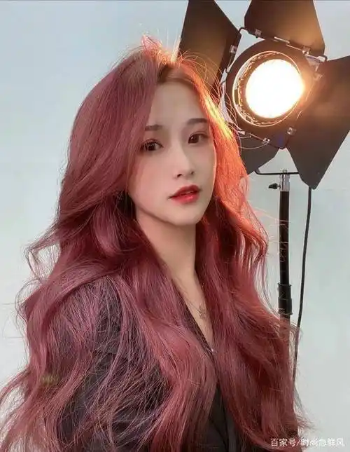 秋冬染发什么颜色更好看2020流行这几种颜色时髦又个性