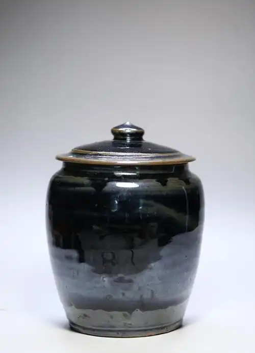 乌金釉窑变盖罐