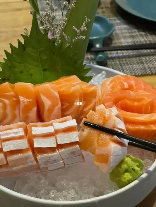 今天又吃三文鱼