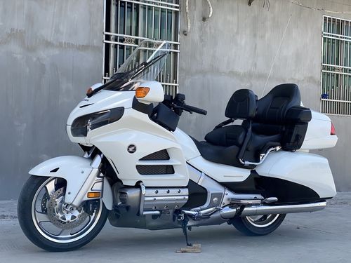 进口豪华本田金翼gl1800长途旅行大踏板马杰斯特250c巡洋舰摩托车