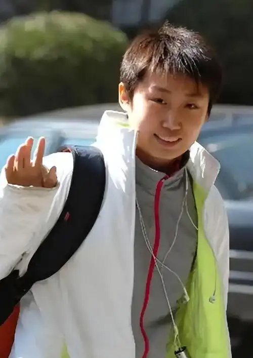 乒坛名将郭跃近况:昔日假小子今成女神,与硕士男友暂不打算结婚_高等