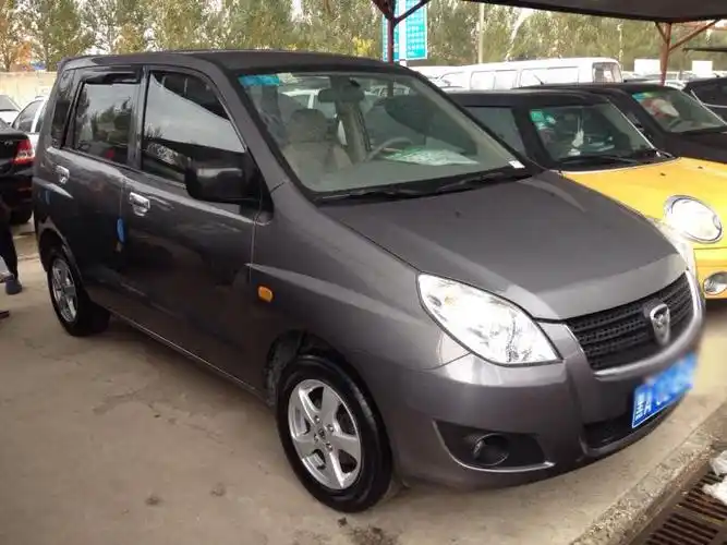 【哈尔滨】2013年10月 哈飞 赛马 新世代 1.5 豪华型 自动档