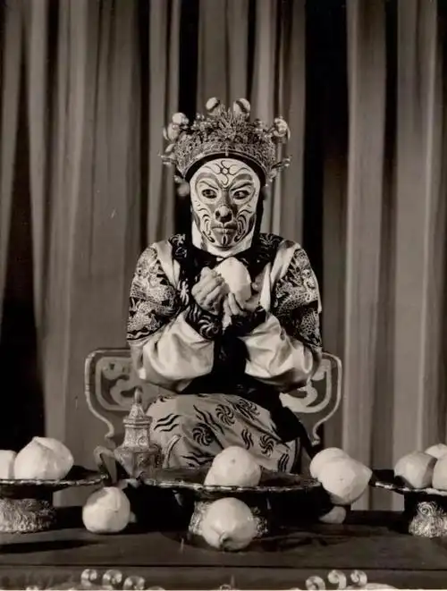 为什么过去有京剧名角,而现在没有了?试问马连良,李少春谁能比