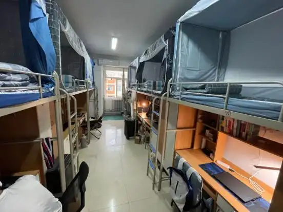 我校组织开展文明宿舍评选活动 - 西北政法大学校党委学工部