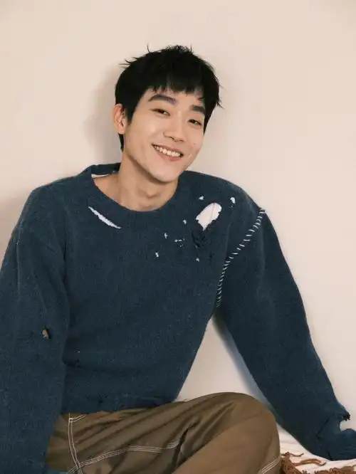 十月初拍的马思超