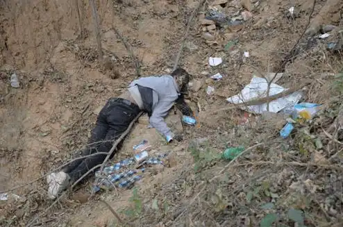 是2020年12月10日,平陆县城西斜拉桥下发现一具无名男尸,年龄30岁左右