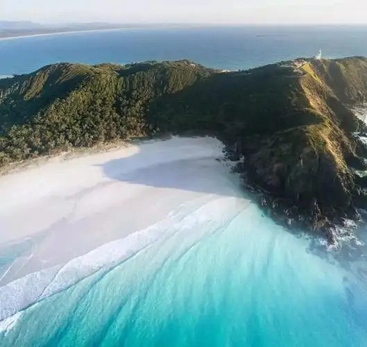 拜伦湾:诗人海湾