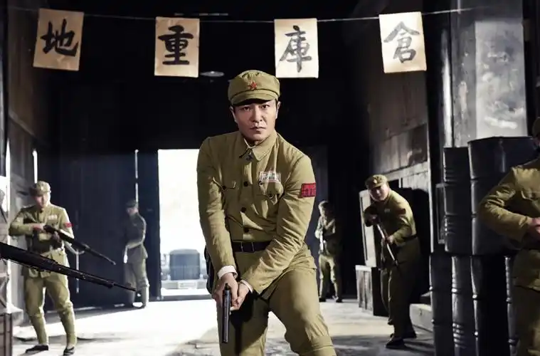 悬疑谍战剧《猎豺狼》央视八套开播 反转不断烧脑新升级