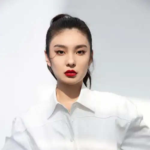 票数:911人气:733投票王可如个人资料详细资料>别名:暂无性别:男国籍