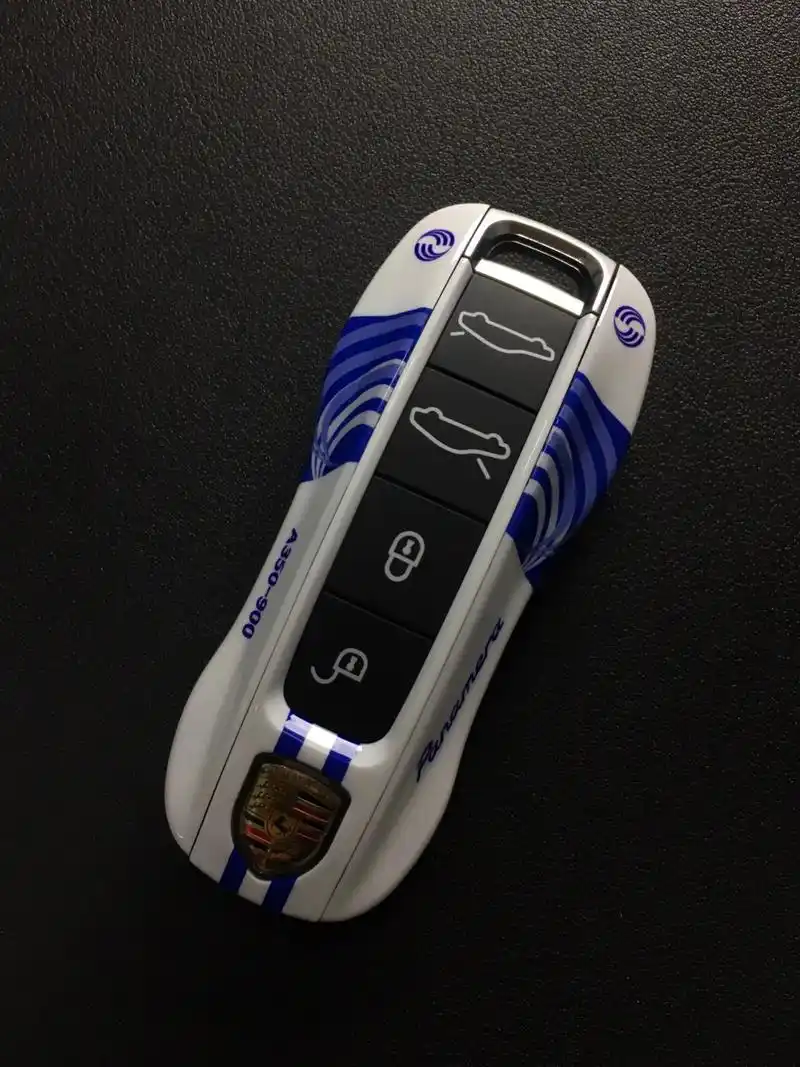 保时捷车钥匙涂装定制.