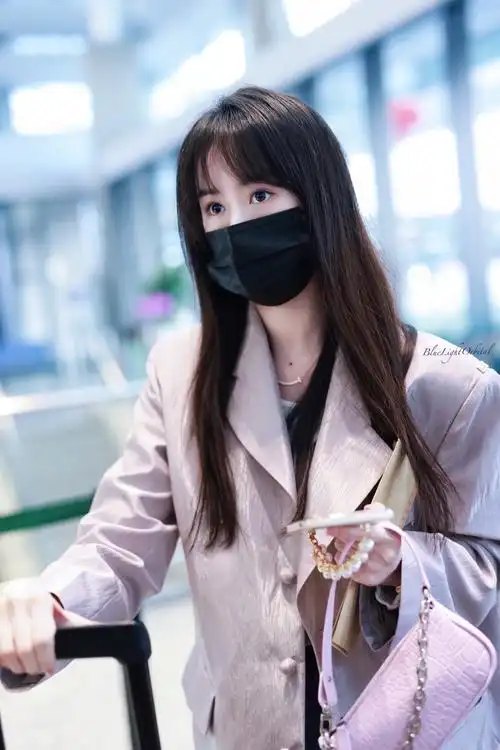 袁冰妍机场2.16,快来看刘海