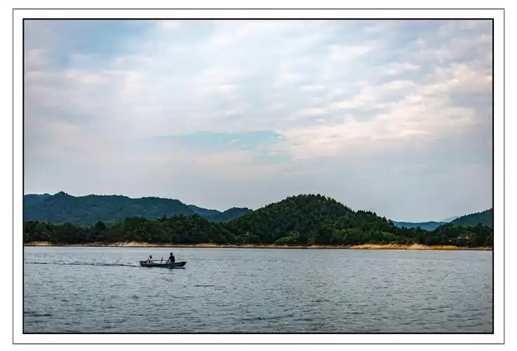 江山如黛——岳阳铁山水库