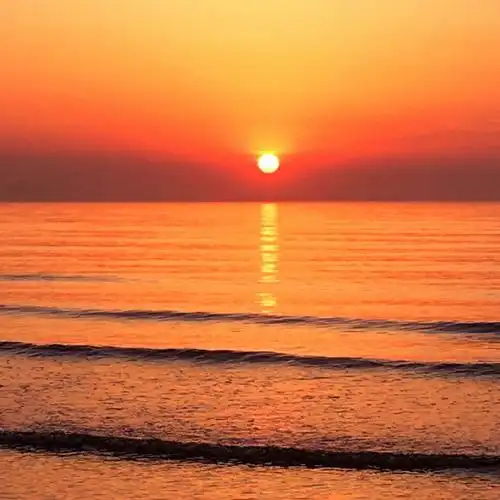 东方日出,霞光灿烂(二)