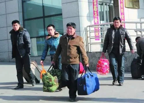 进城务工(图)
