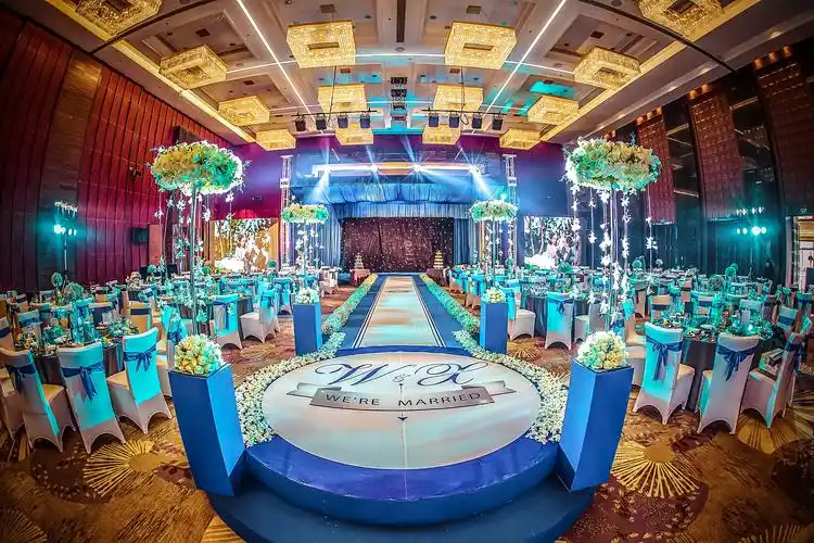 【北京首都机场希尔顿酒店_宴会厅婚庆布置】(图)_婚宴布置,婚礼场地