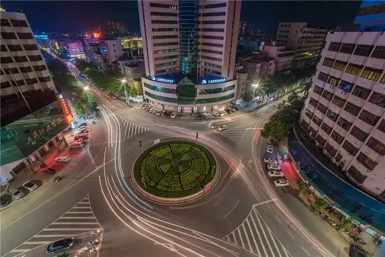 罗定现况了解一下颇有大都市既视感