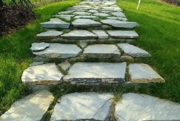 【工厂批发广东江门地区绿色天然青石板绿锈青石板小区人行道青石板】