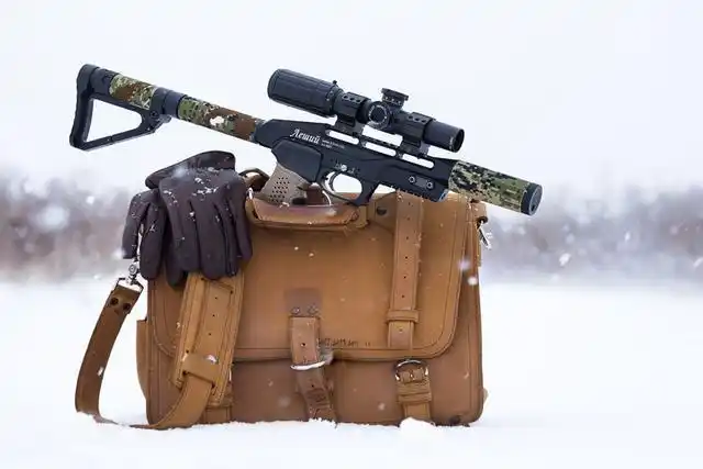 leshiy虽然不像其他枪支那样具有较高的杀伤力,但是用于户外狩猎和