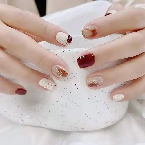 速看网红美甲店的爆款红色系美甲合集