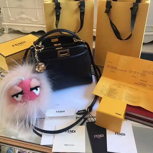fendipeekaboo小猫包小怪兽挂件琥珀钥匙扣