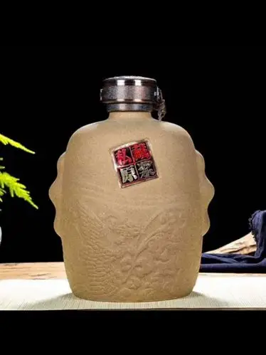 陶瓷酒瓶