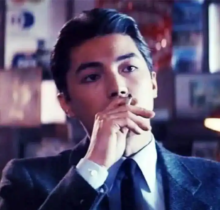 曾经被称为的亚洲第一美男的尊龙,在影史上有着什么地位和影响?