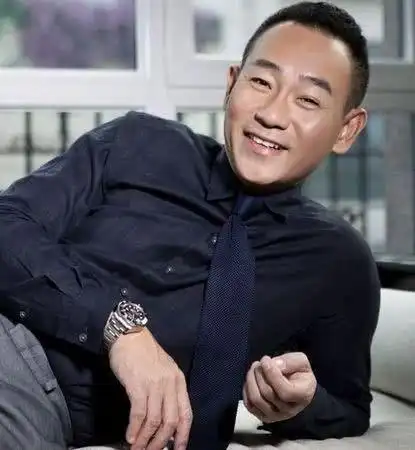 公布同性恋的四位男星,全都是娱乐圈的大佬,最后一位太可惜