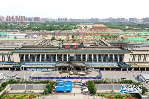 西安火车站南站房外立面已开始改造20200527见证西安原创