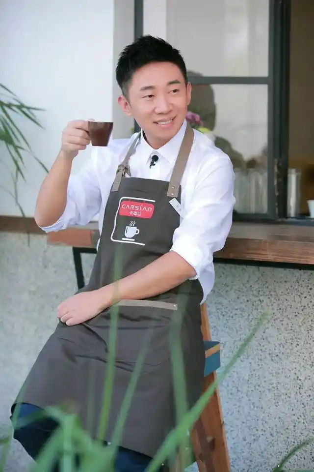 没有颜值的杨迪,凭什么一年多的时间录制三十一档节目?