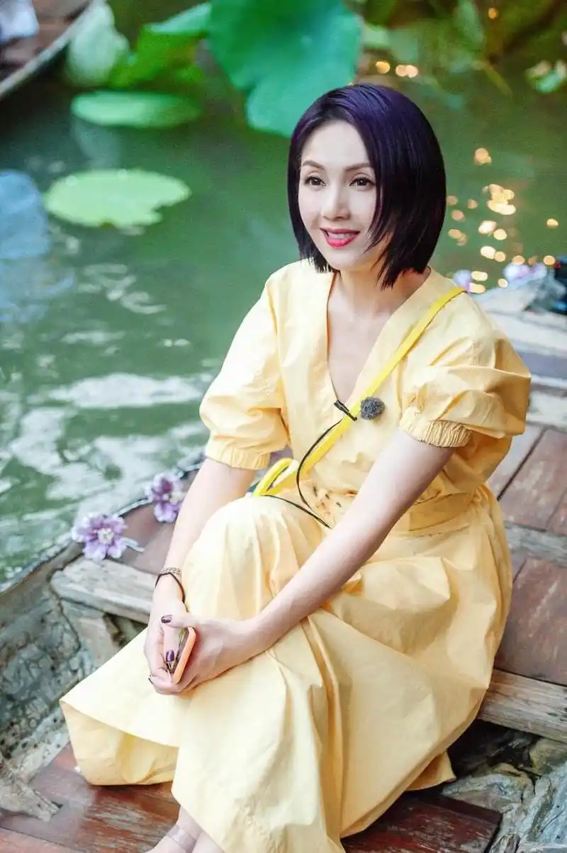 杨千嬅曾说:"在没遇到丁子高之前觉得自己会单身一辈子,但遇到他以后