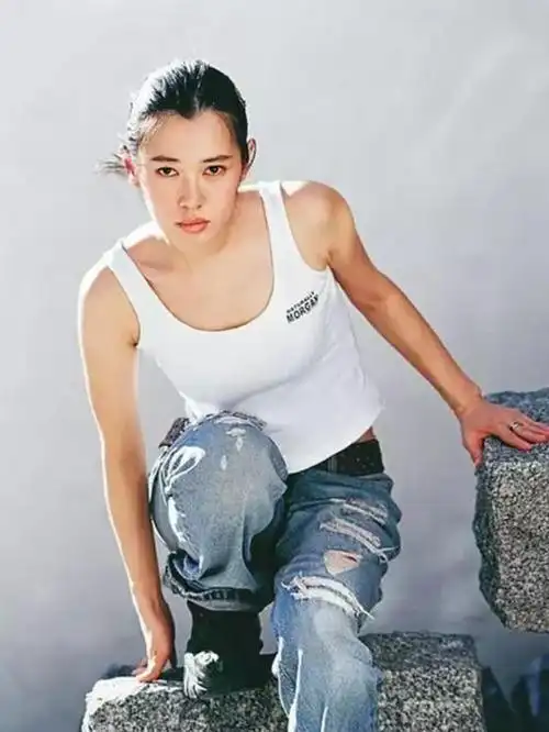 "文艺片女王"余男:跟王全安同居10年,对方却转身娶了张雨绮