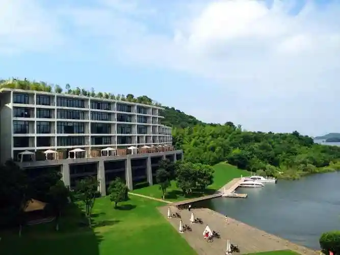 p>涵田度假村酒店,位于 a target="_blank" href="/item/江苏/154268