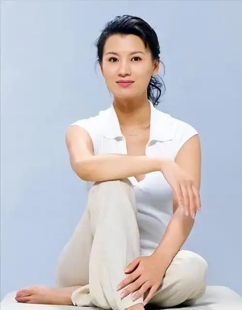 回顾演员史兰芽:我这辈子正确的决定,就是三婚嫁给了李幼斌