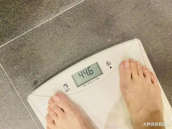 徐若瑄公开最新体重不到45公斤网友看呆我正在吃肉桂卷