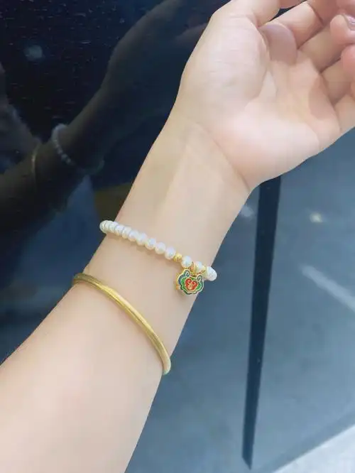 黄金手镯搭配