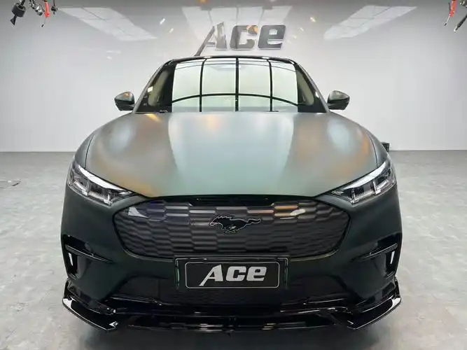 遇水会变色的汽车改色膜