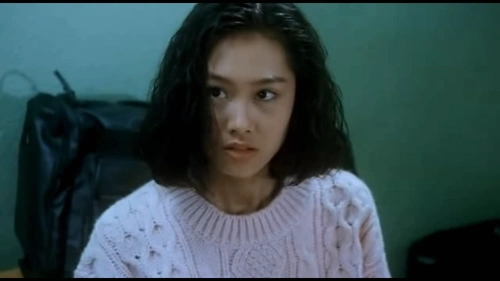 逃学威龙2星爷一拳打破篮球引起美女钦慕糟糕是心动的感觉