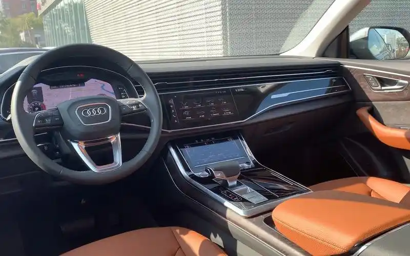 【go车扫一扫】科技感扑面而来 奥迪q8内饰解读