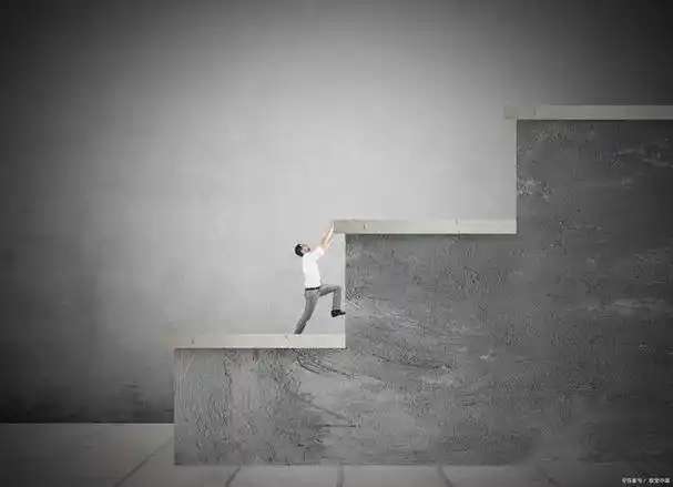 我的迷茫和胆怯一直都在,我告诉自己,就算是万丈深渊也要走下去