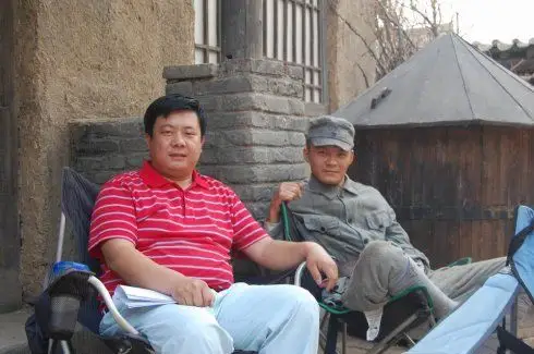 怀来小赵与《为了新中国前进》刘玉林扮演者王东栋留影