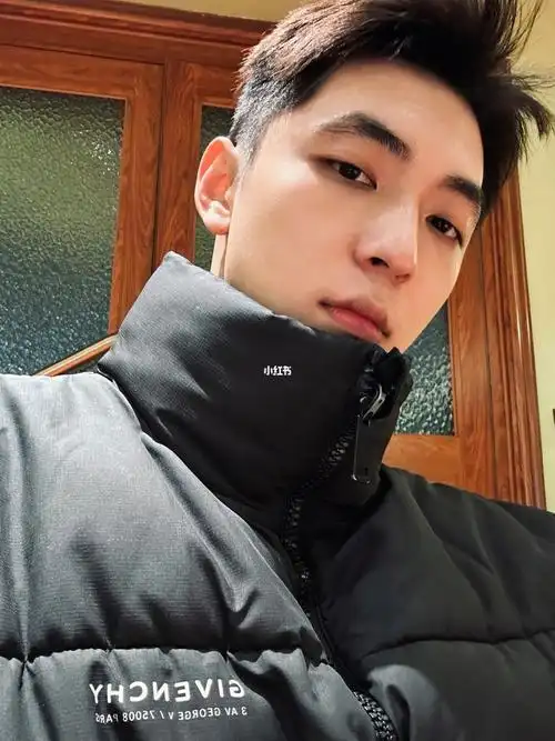 所以看我像30么#30岁  #生日快乐  #自拍@薯队长