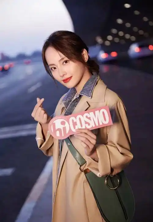 张嘉倪高清图片第2126期