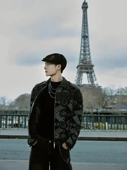 王一博巴黎新大片帅气